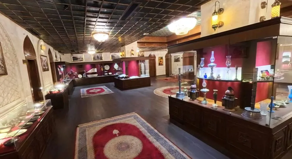 Mevlana Celaleddin-i Rumi Camii ve Külliyesi.